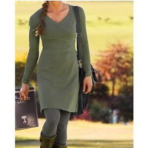 Athleta Green Sunburst Dress